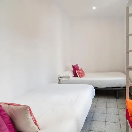 Stunning Andalusian Oasis With Terrace & Pool *