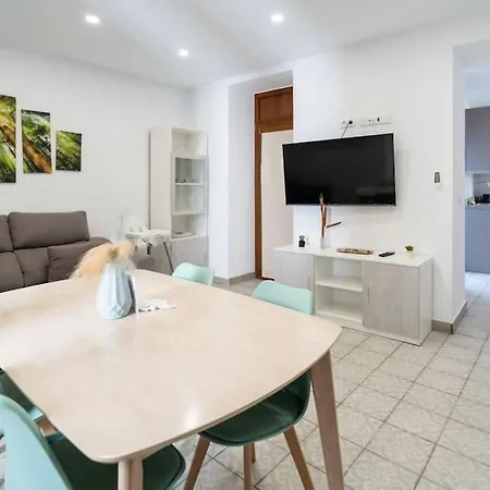 Stunning Andalusian Oasis With Terrace & Pool * Cordoba